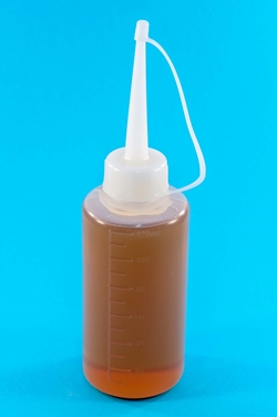 Spinning Wheel Oil In Large 120ml Handy Easy To Apply Bottle Supplied By From Fibre To Finish South Wales UK